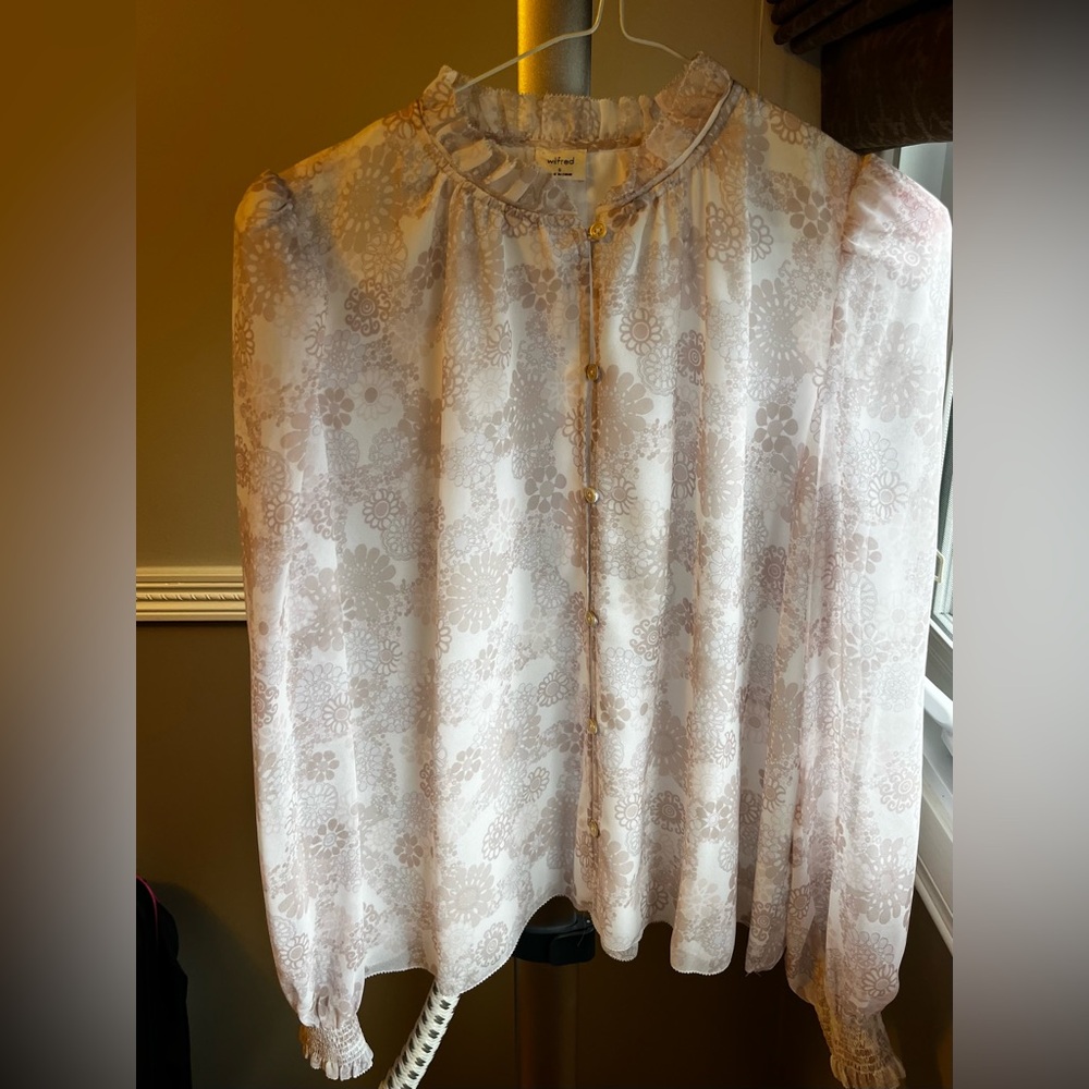 Aritzia Wilfred floral sheer blouse long sleeve size small